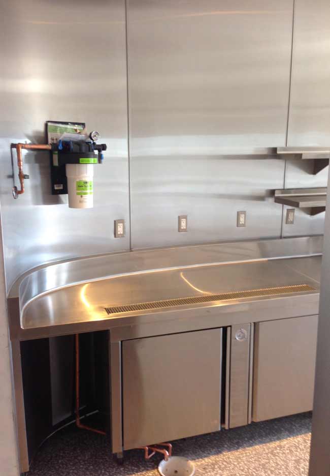Radius Counter in Restaurant
